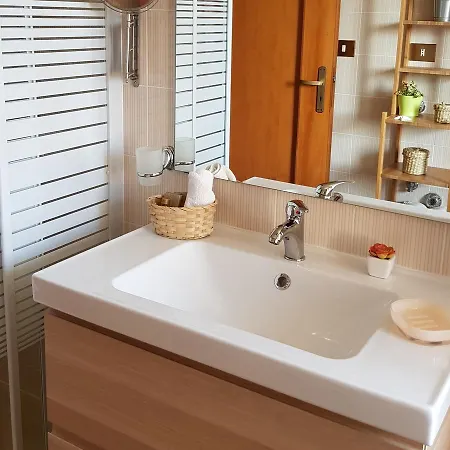 Pompei Suite לינה וארוחת בוקר 4*